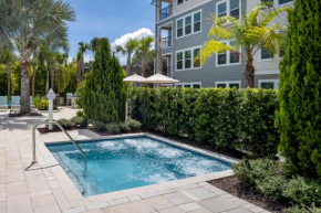 Resort Style - POOL View - HOTUB - Moffitt - Pet - Mid Term Rental - Gated - Gym - Wifi - USF - Elevators - Long Stay - WT1